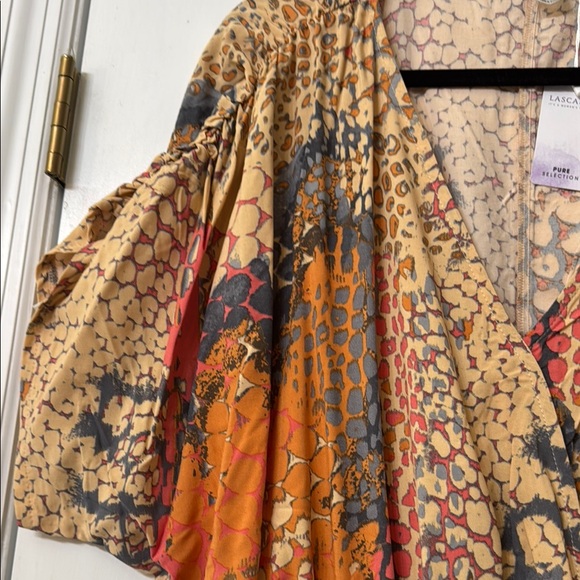 Multicolor Women's Top - Picture 4 of 9